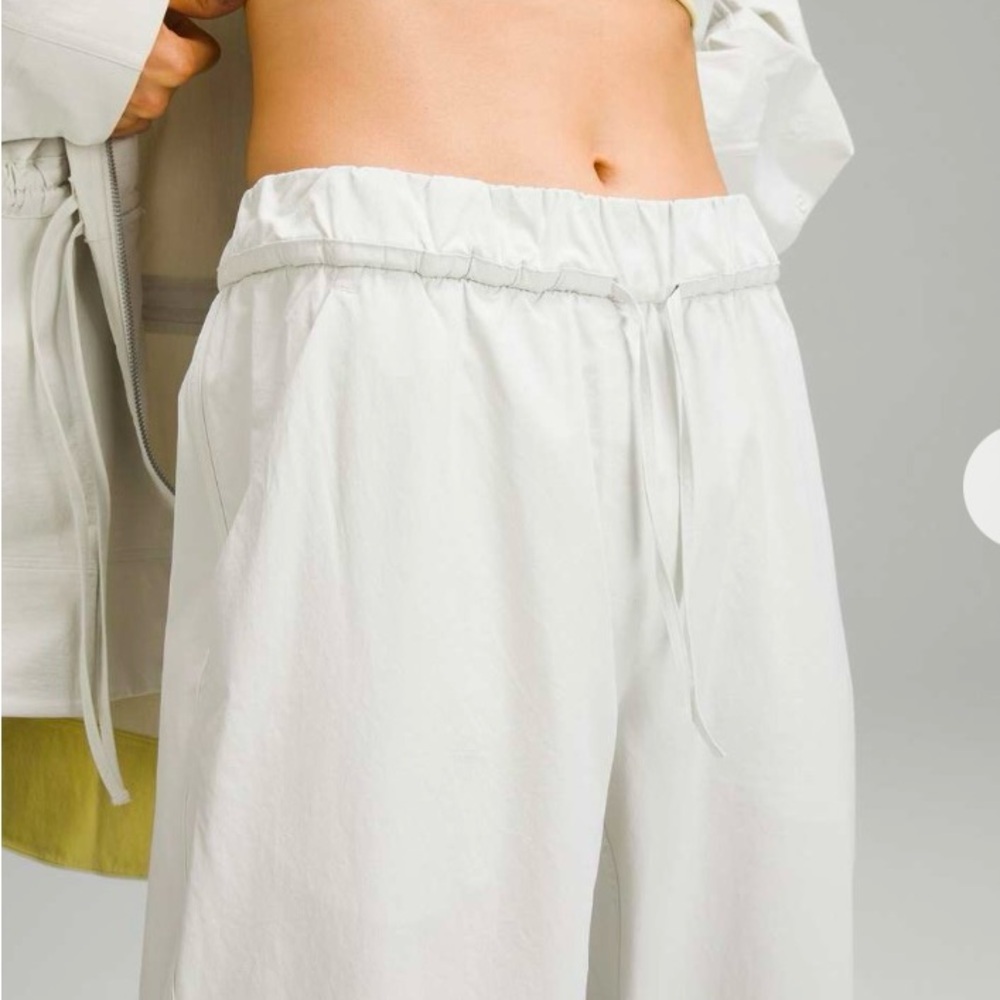 Lululemon Cinchable Cuff High Rise Jogger L - Picture 6 of 8